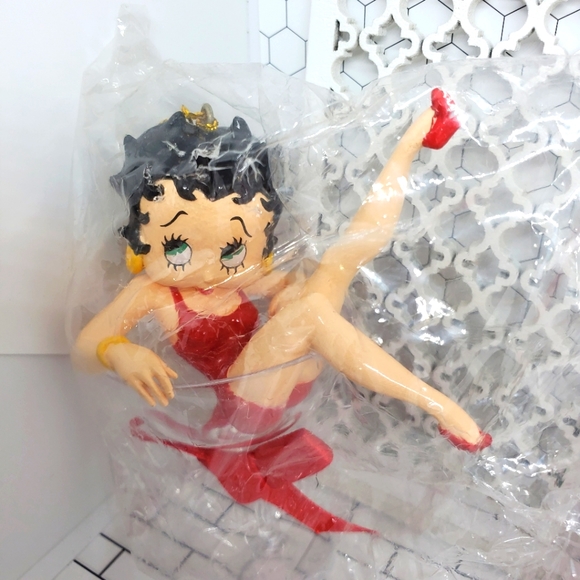 Betty Boop plastic hanging ornament retired - Picture 1 of 3